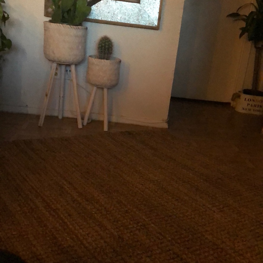 Meet your Posher, Flores